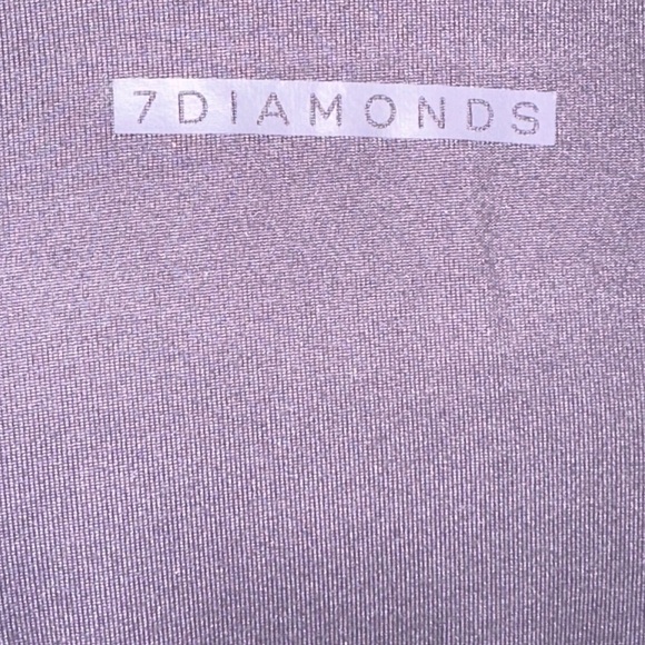 7 Diamonds • Lilac Core Crew Neck • Size XL - Picture 3 of 4